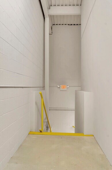 More Photos Of 1370 Exchange St, Alden Health Club For Sale