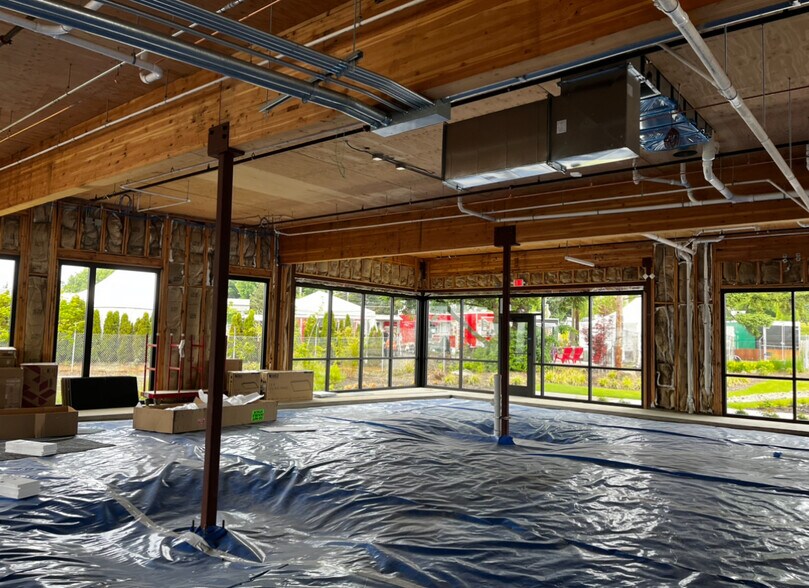 More Photos Of 5669 Commercial St SE, Salem Office For Sale