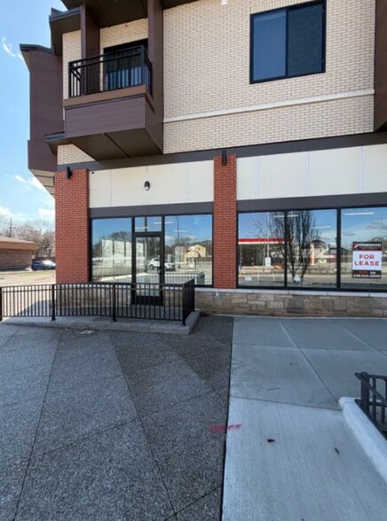 More Photos Of 1760 E Auburn Rd, Rochester Apartments For Lease