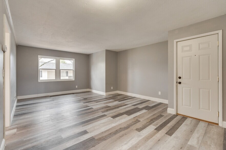 More Photos Of 1433 Stratford Rd, Kingsport Apartments For Sale