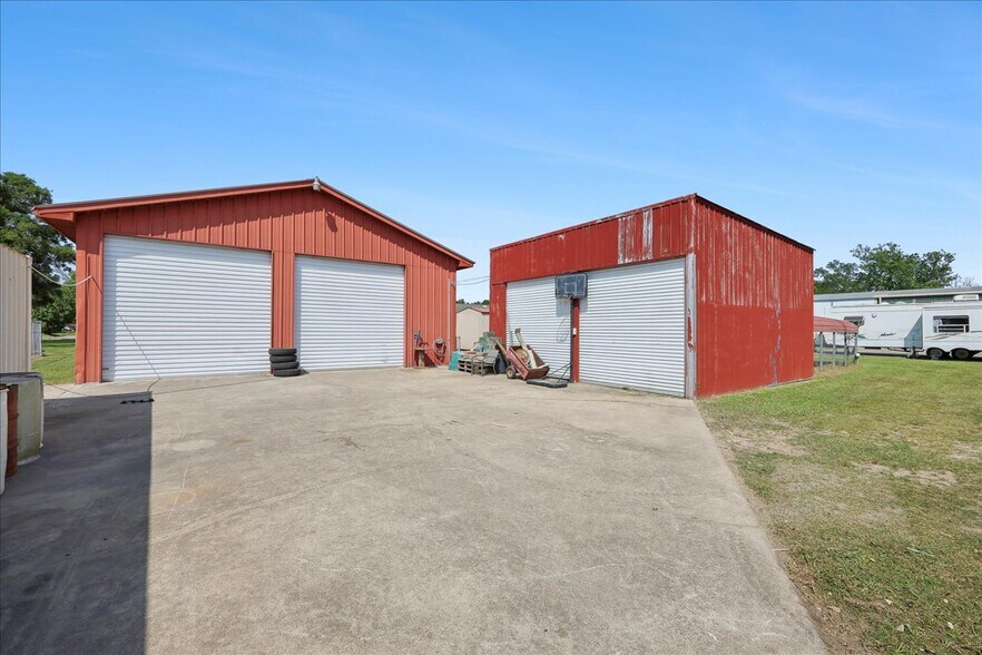 More Photos Of 8736 Interstate 10 W, Orange Service For Sale