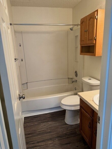 More Photos Of 815 Ranchero Rd, Kerrville Apartments For Sale
