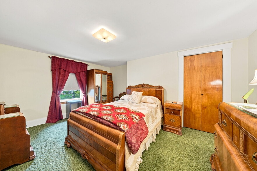 More Photos Of 1519 Renton Rd, Pittsburgh Funeral Home For Sale