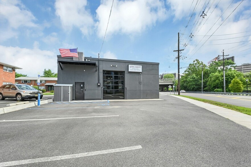 More Photos Of 259 Kinderkamack Rd, Hackensack Loft Creative Space For Sale