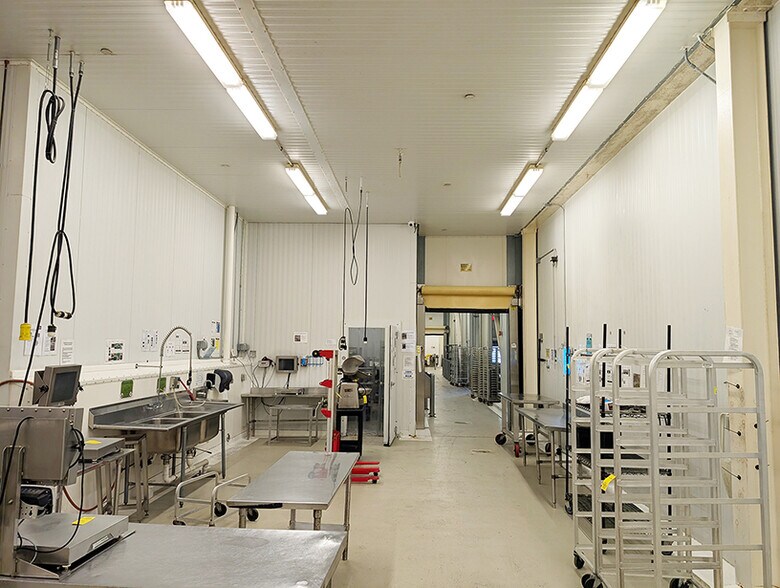 More Photos Of 31 Barnstead Rd, Pittsfield Industrial For Sale