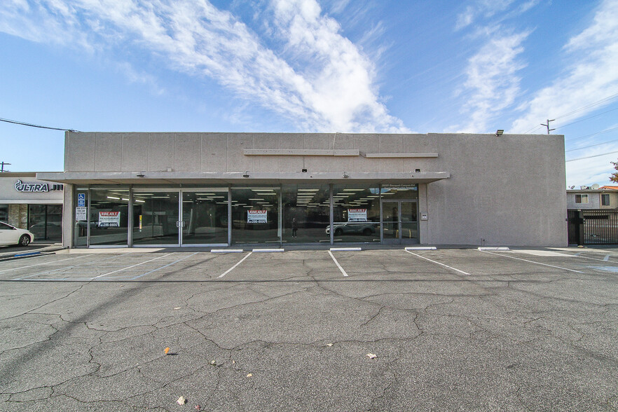 Primary Photo Of 26081 Bouquet Canyon Rd, Santa Clarita Freestanding For Lease