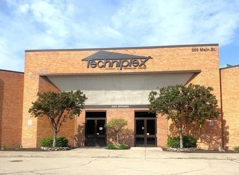 More Photos Of 300 Main St, East Rochester Medical For Lease