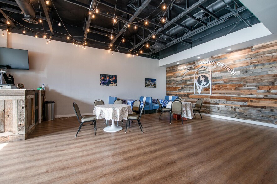 More Photos Of 2900-2912 S West Temple, Salt Lake City Light Manufacturing For Lease