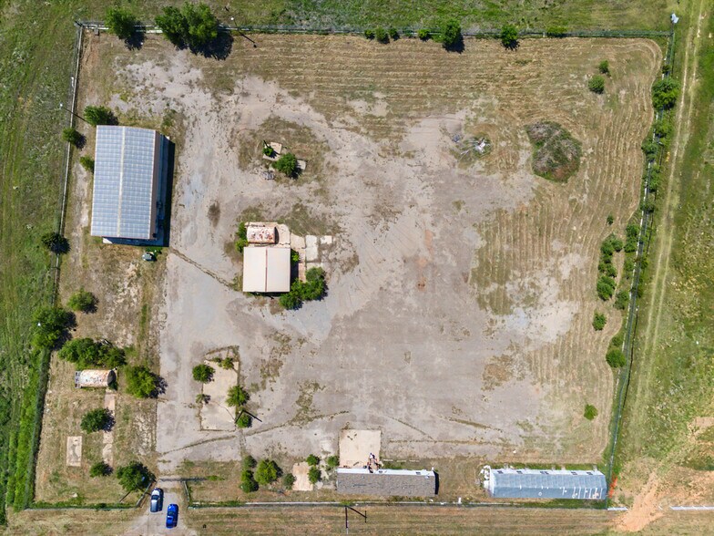 More Photos Of 14165 W Cooksey Rd, Crescent Industrial For Sale