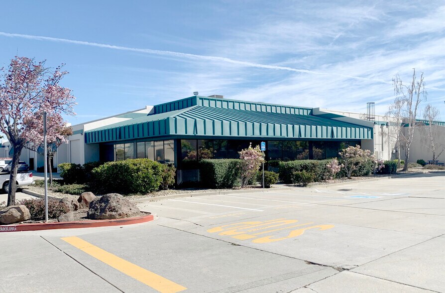 More Photos Of 1160 Industrial Rd, San Carlos Research And Development For Sale