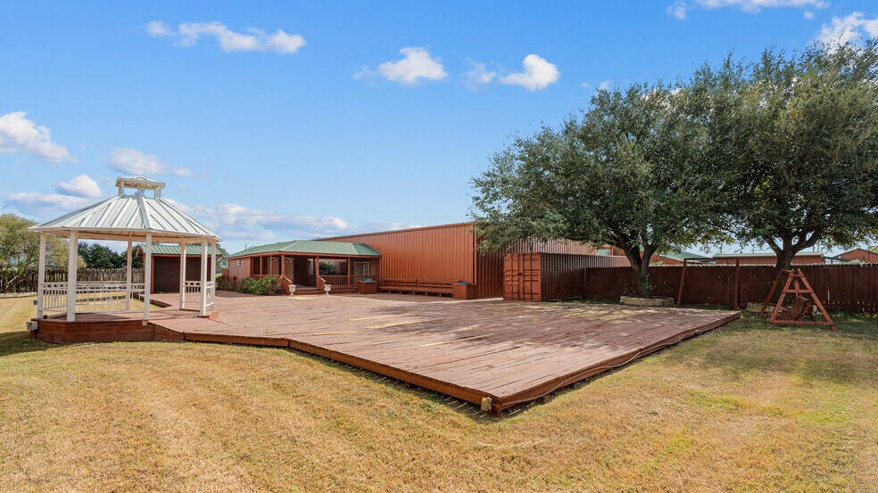 More Photos Of 2692 Highway 105 W, Navasota Specialty For Sale