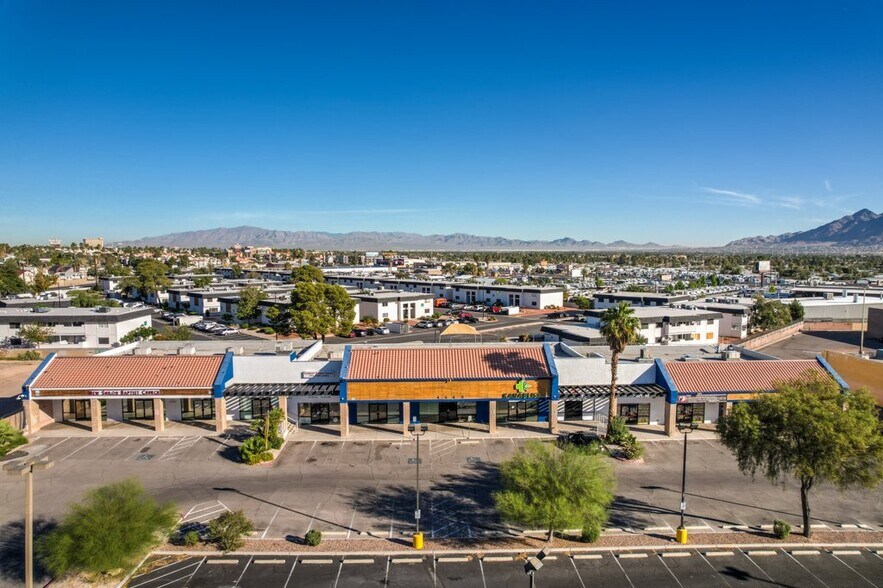 More Photos Of 4640 E Flamingo Rd, Las Vegas Storefront Retail Office For Lease