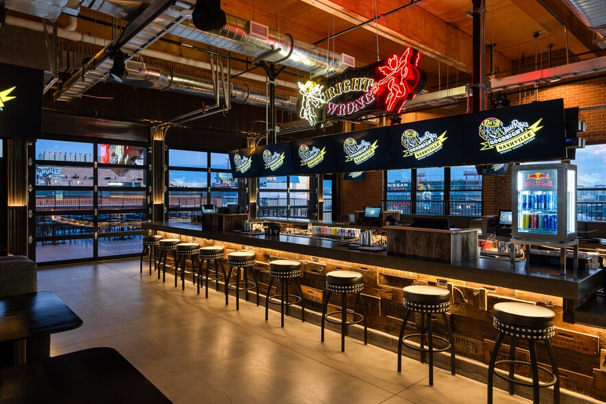 More Photos Of 209 Broadway, Nashville Bar For Sale