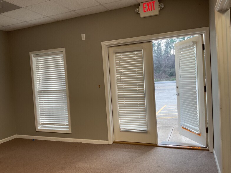 More Photos Of 157 Garrett Way NW, Milledgeville Self Storage For Lease