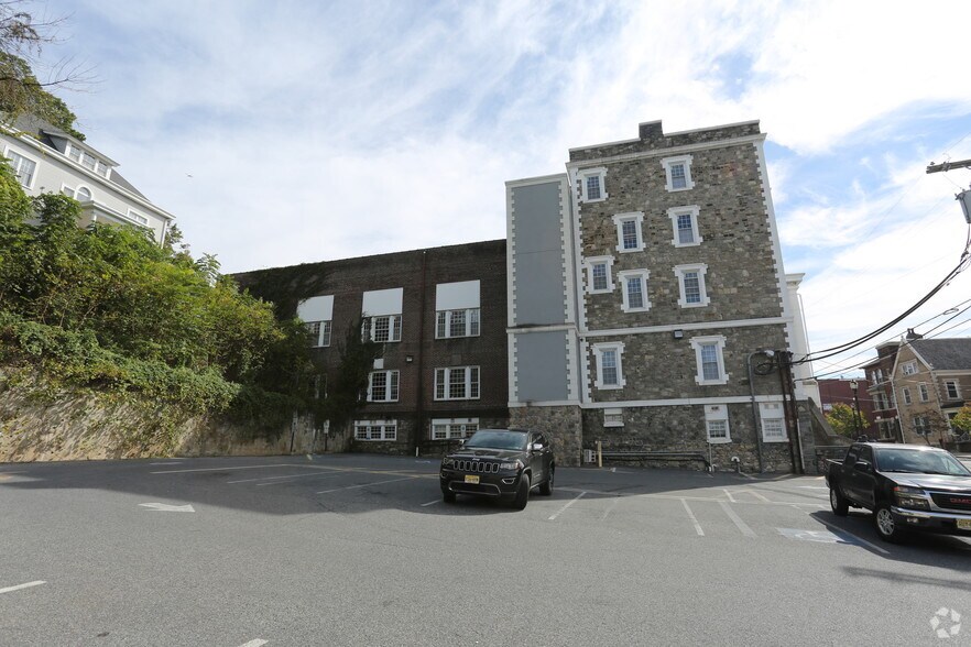 More Photos Of 75 S Main St, Phillipsburg Office For Lease