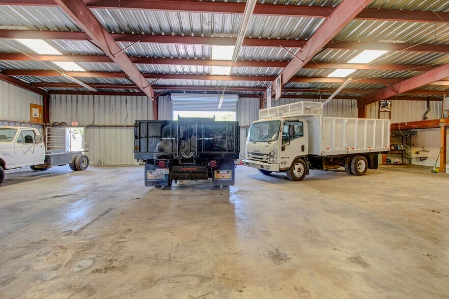More Photos Of 1116 N Harbor Blvd, Santa Ana Flex For Lease