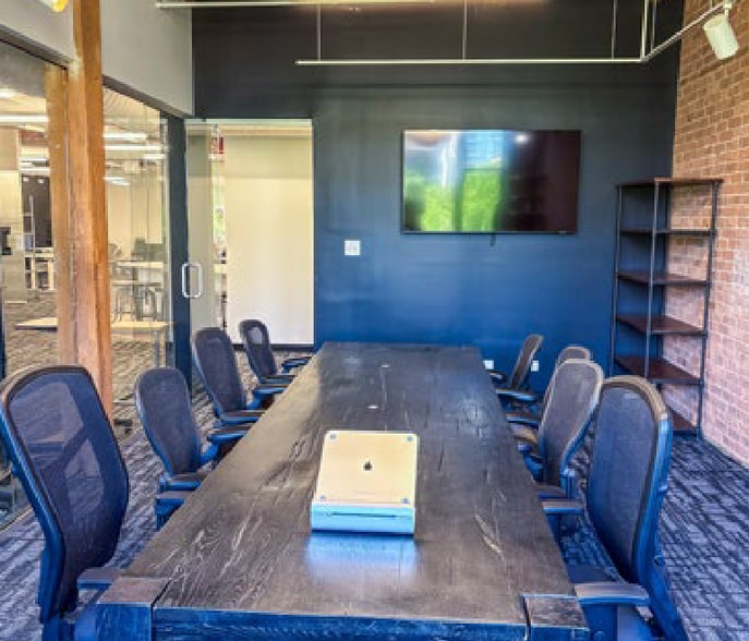 More Photos Of 112 S Sangamon St, Chicago Loft Creative Space For Lease