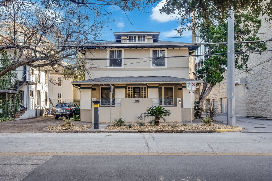 More Photos Of 1305 San Antonio St, Austin Office For Lease