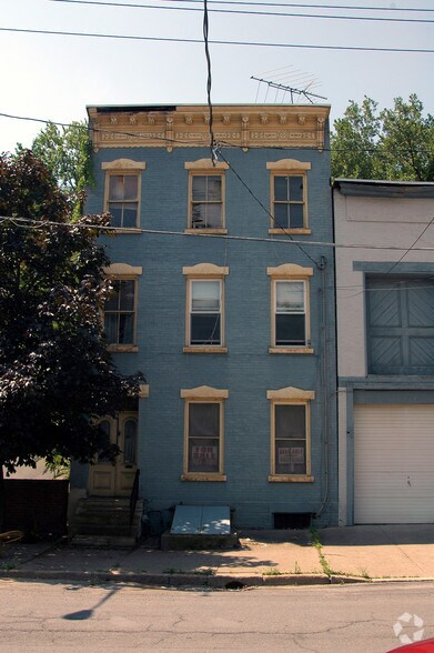 More Photos Of 60-62 Sheridan Ave, Albany Office For Sale