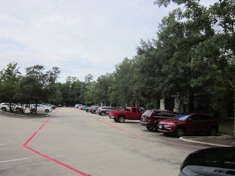 More Photos Of 2700 Research Forest Dr, The Woodlands Office For Lease