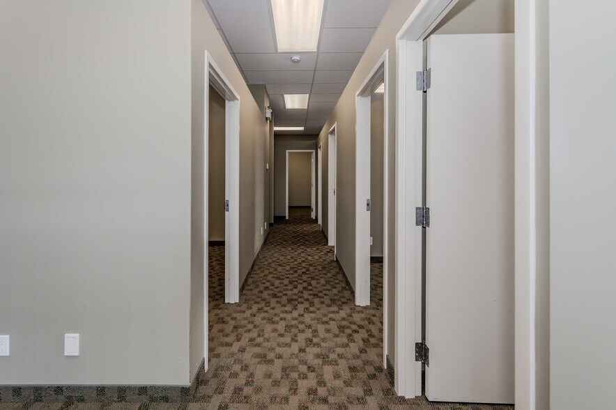 More Photos Of 90 Earl Martin Dr, Woolwich Medical For Lease