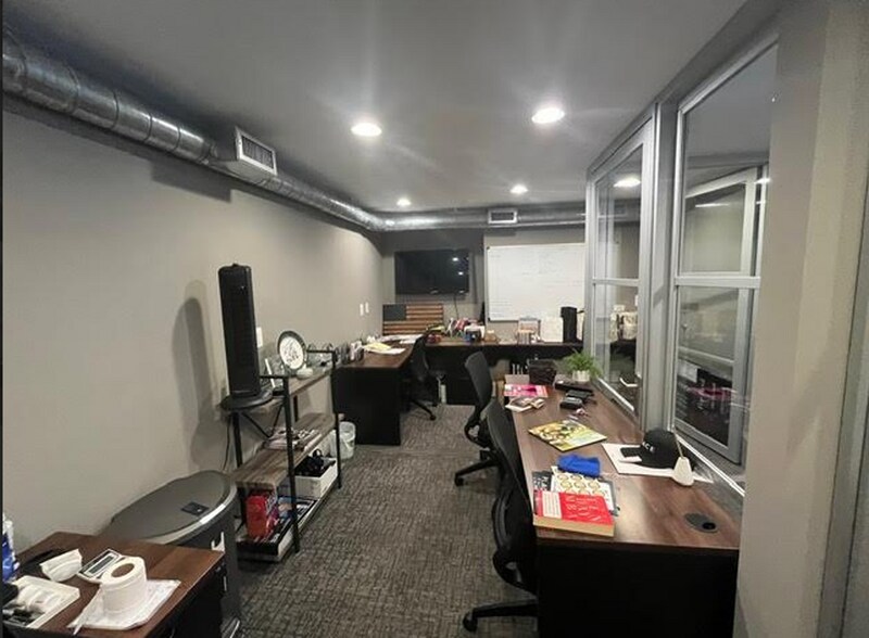 More Photos Of 1803 14th St NW, Washington Storefront For Lease