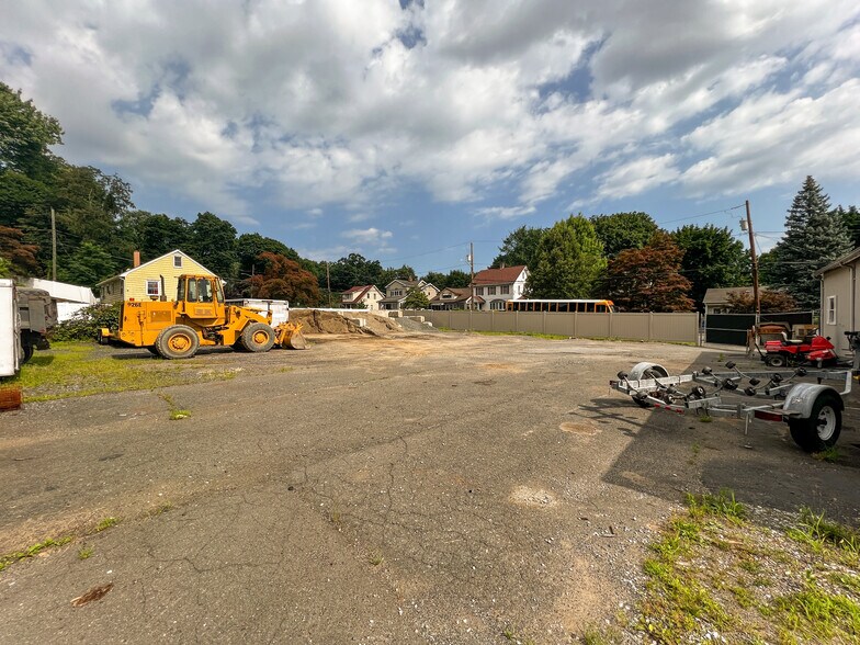 More Photos Of 8 Ten Eyck St, Stony Point General Retail For Sale