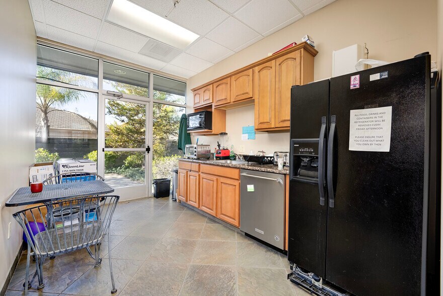 More Photos Of 951 Reserve Dr, Roseville Medical For Sale