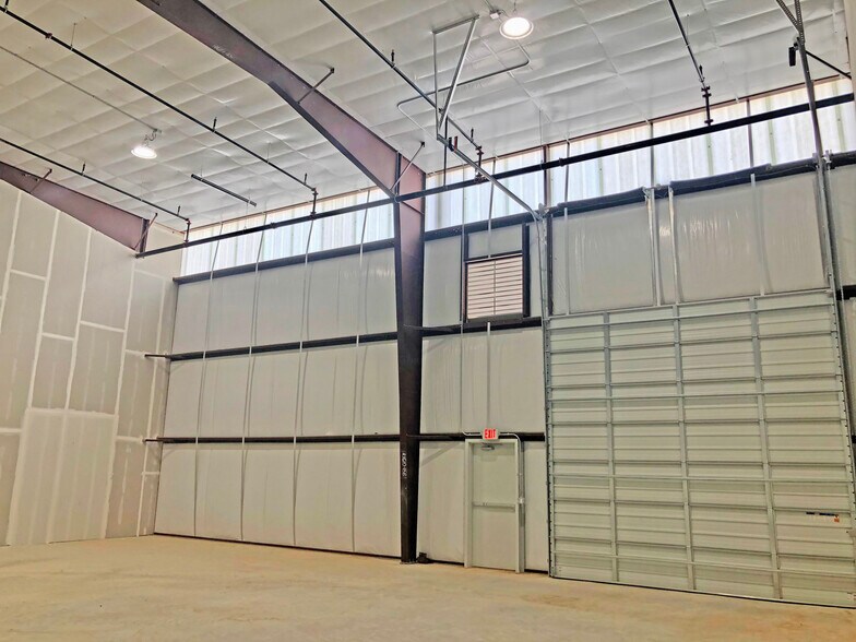 More Photos Of 26077 Nelson Way, Katy Light Distribution For Lease