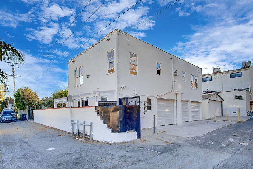 More Photos Of 1147 24th St, Santa Monica Apartments For Sale