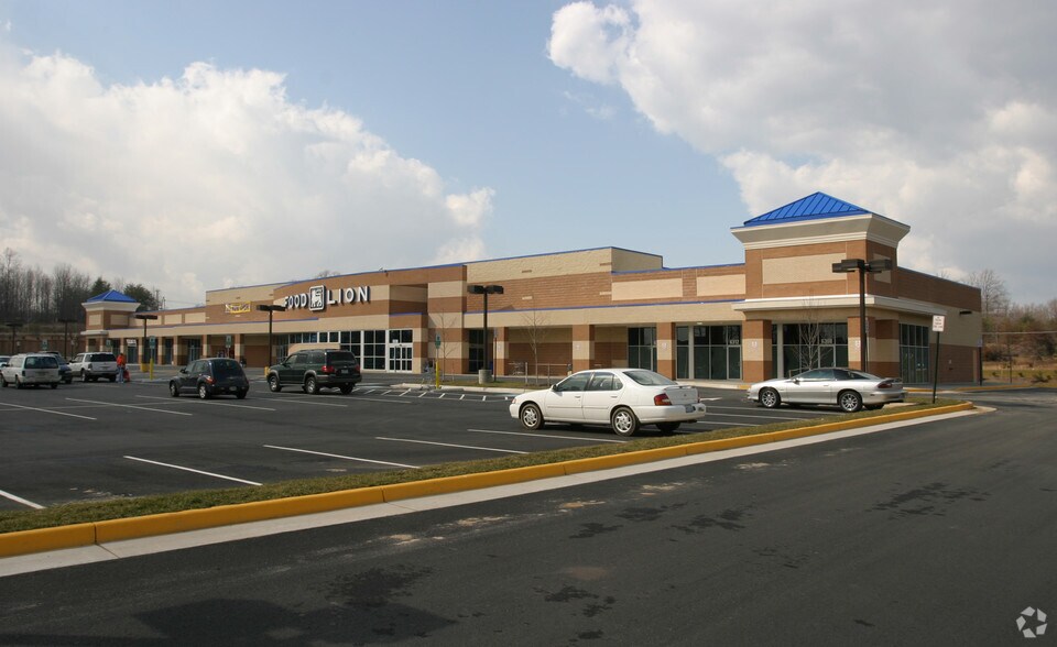 More Photos Of 6308-6356 Hoadly Rd, Manassas General Retail For Lease