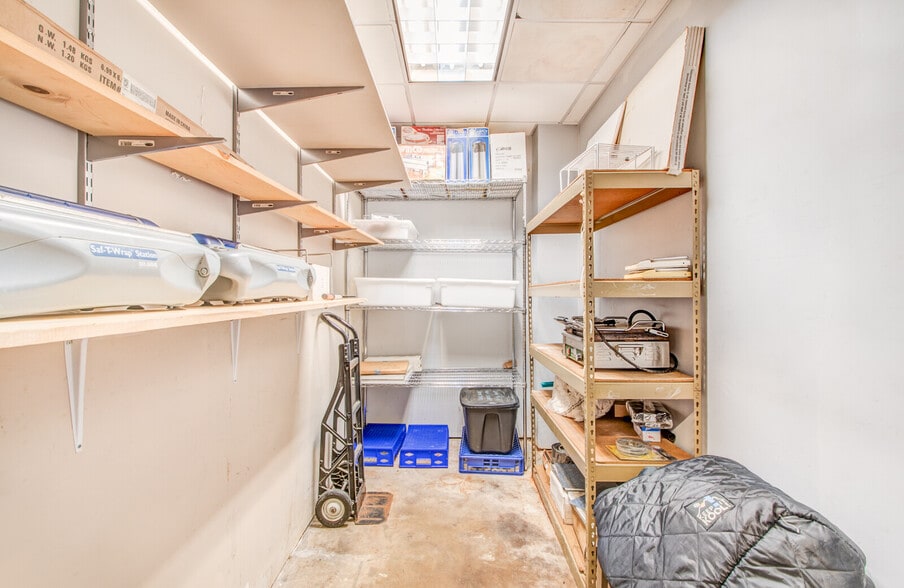 More Photos Of 592-594 N 2nd St, Memphis Freestanding For Sale