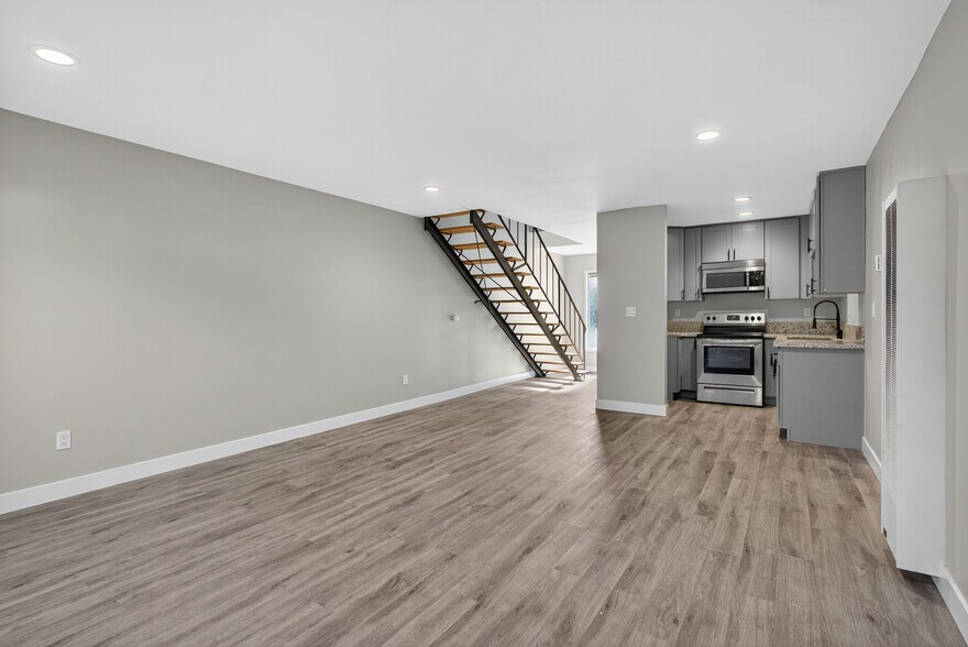 More Photos Of 13392 Magnolia St, Garden Grove Apartments For Sale