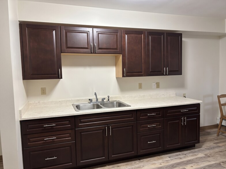 More Photos Of 10126 87 Av NW, Edmonton Apartments For Sale