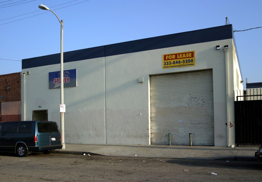 More Photos Of 163 W 32nd St, Los Angeles Warehouse For Lease