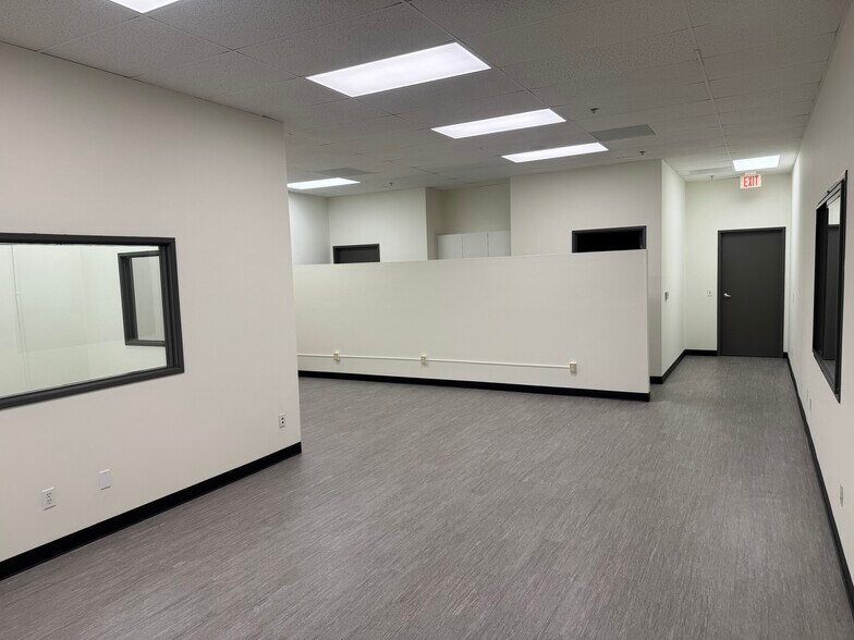 More Photos Of 15050-15066 Shoemaker Ave, Santa Fe Springs Distribution For Lease