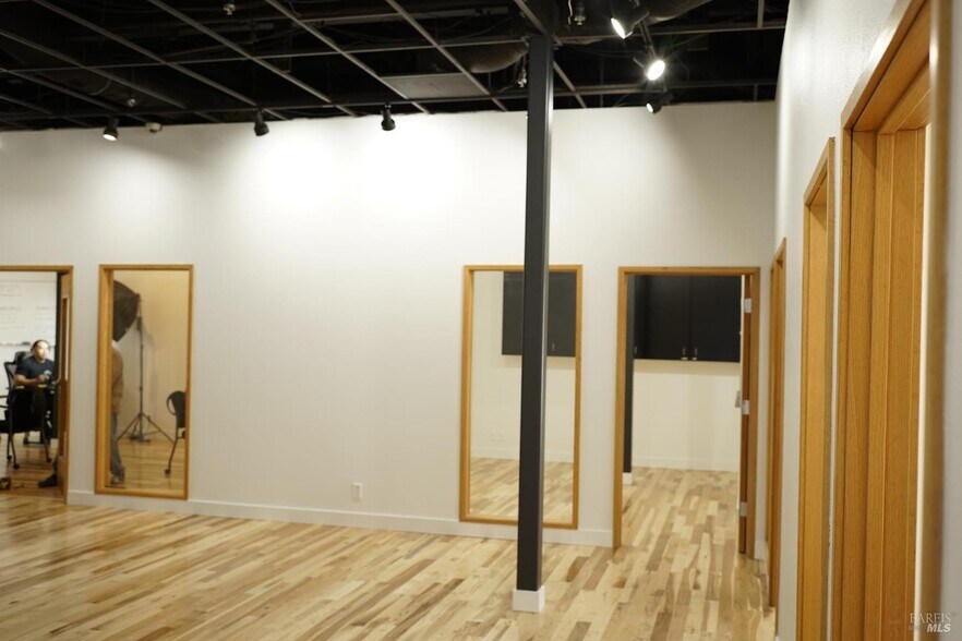 More Photos Of 401 Mendocino Ave, Santa Rosa Office For Lease