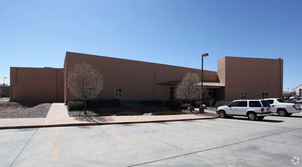 More Photos Of 1140 Commerce Dr, Las Cruces Office For Lease