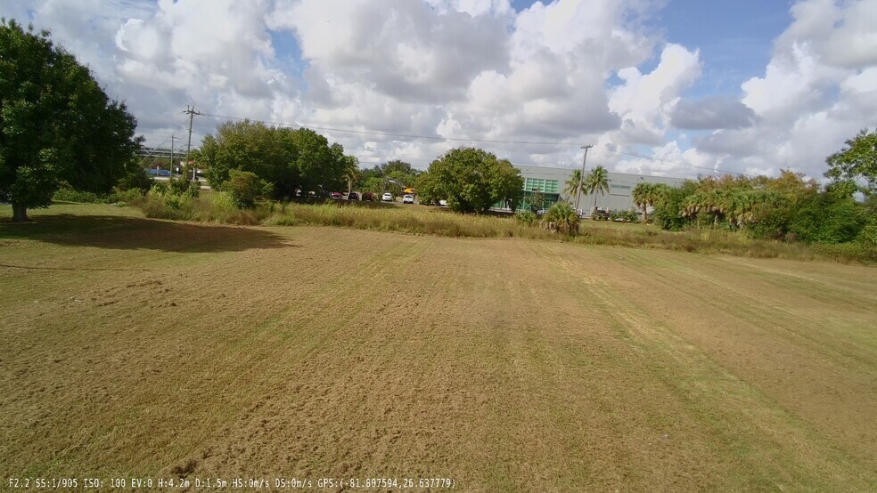 More Photos Of Park 82 Dr, Fort Myers Land For Sale