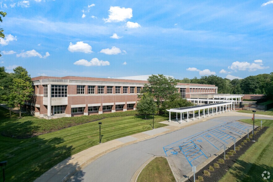 More Photos Of 100 State Farm Pl, Ballston Spa Office For Sale