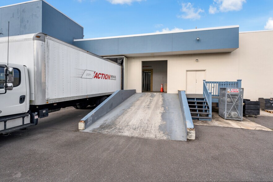 More Photos Of 2441 Orlando Central Pky, Orlando Manufacturing For Sale