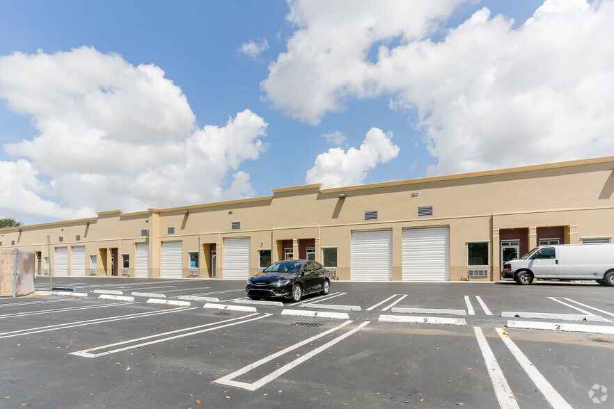 More Photos Of 15075 SW 137th St, Miami Warehouse For Lease