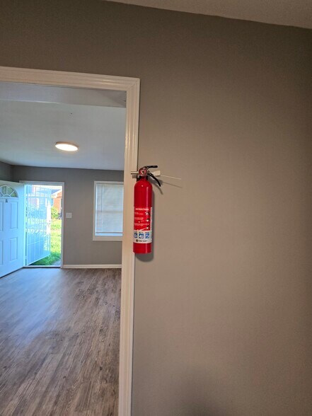 More Photos Of 1572 Hanauer St, Memphis Apartments For Sale