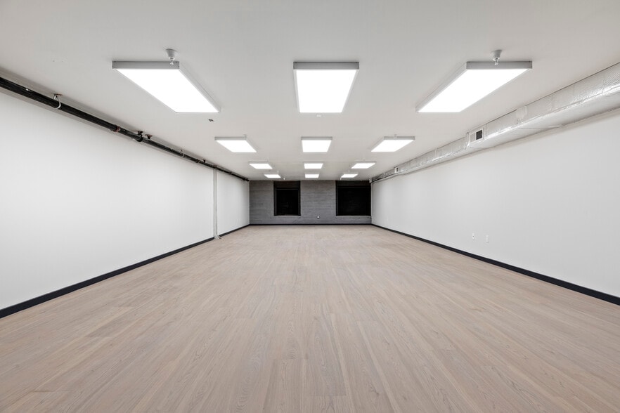 More Photos Of 939 10th St, Modesto Storefront Retail Office For Lease