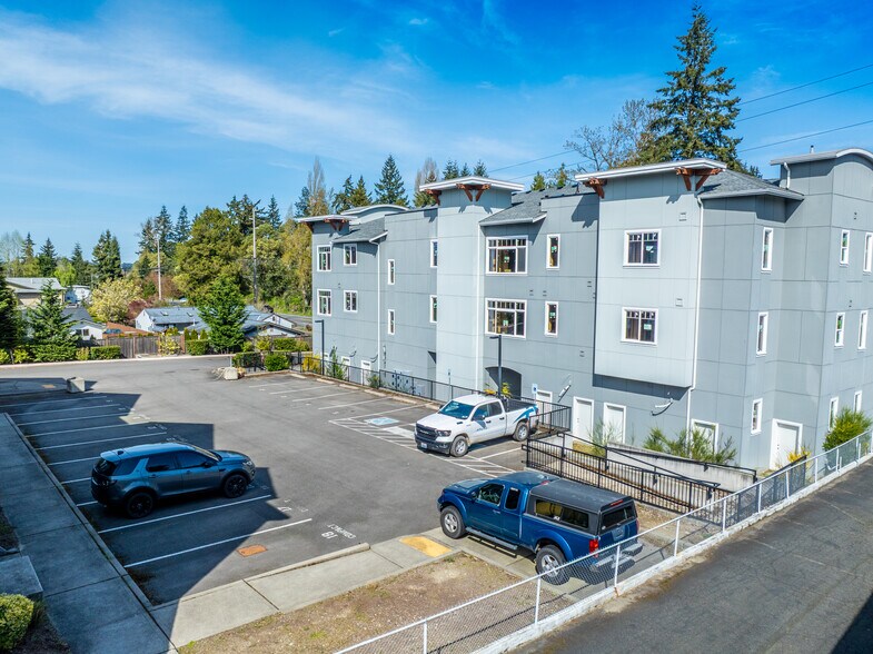 More Photos Of 18449 1st Ave S, Normandy Park Apartments For Sale