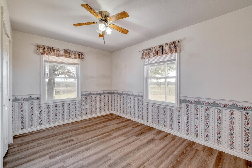 More Photos Of 829 State Highway 21 W, Cedar Creek Specialty For Sale