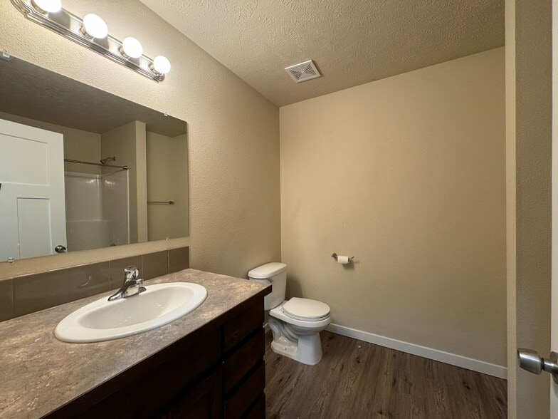 More Photos Of 917-922 W Pirate Ln, Spokane Apartments For Sale