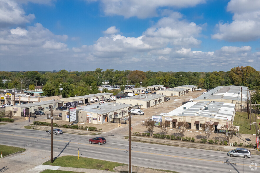 2021 Aldine Mail Route Rd, Houston, TX 77039 - Industrial For Lease ...