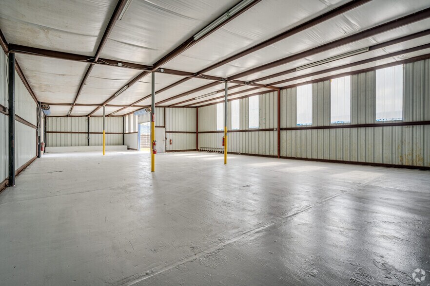 More Photos Of 11601 McKinley St, Houston Manufacturing For Sale