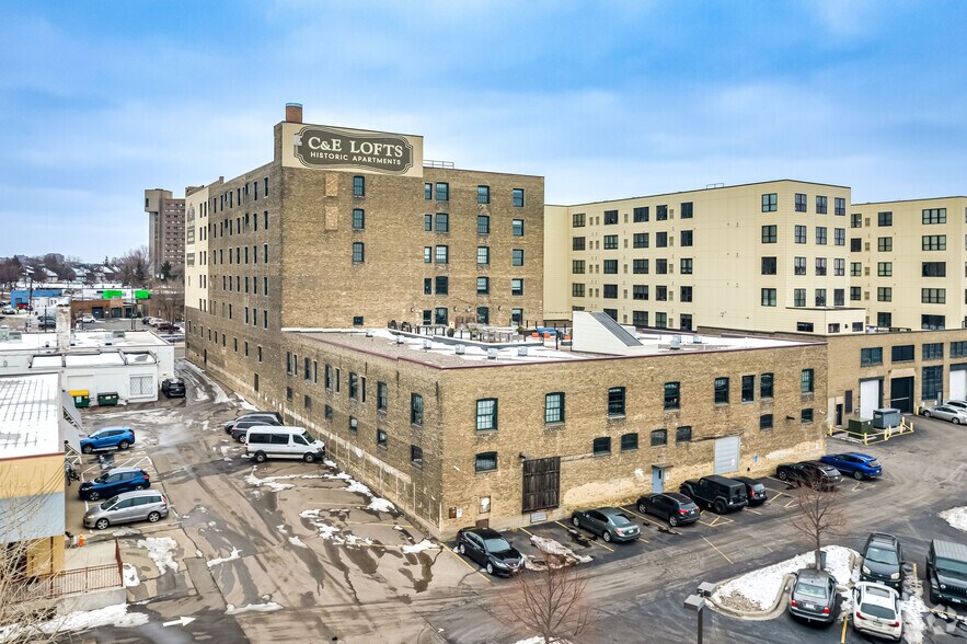 More Photos Of 2410 University Ave W, Saint Paul Apartments For Lease